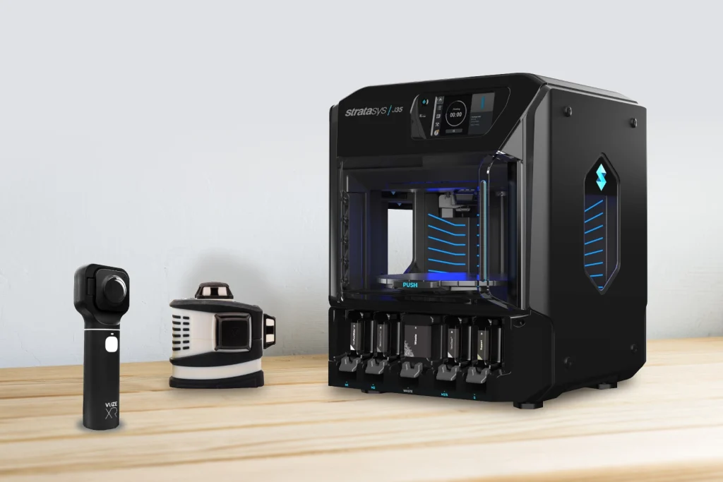 Stratasys J35 desktop resin 3D printer