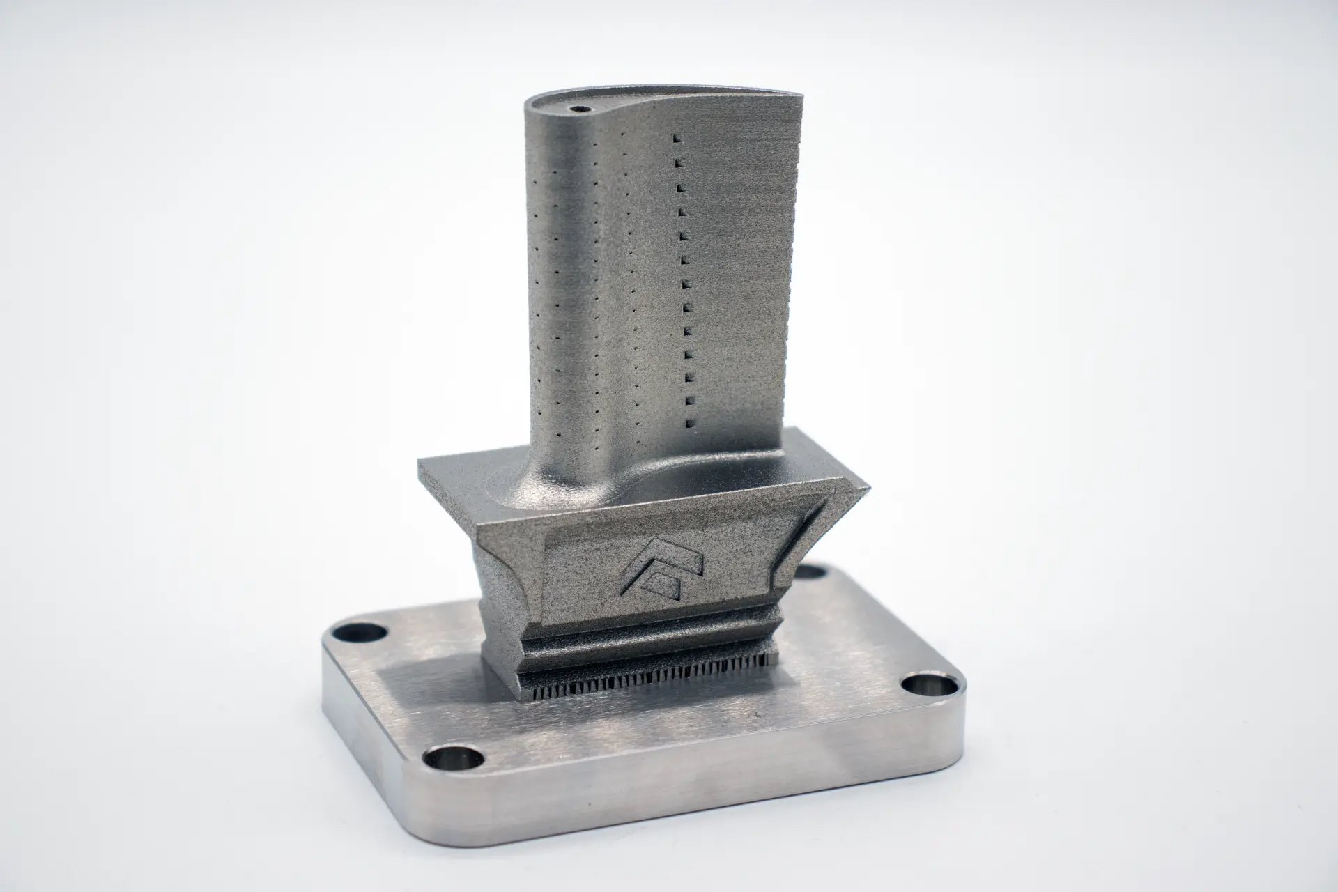 metal turbine blade